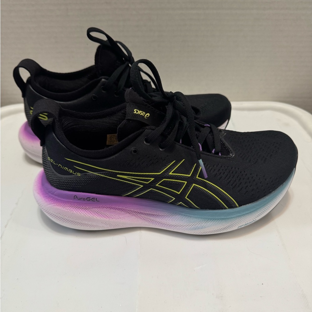 ASICS Gel Nimbus W8.5
